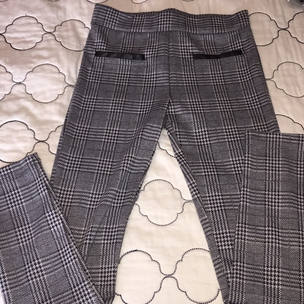 Black and white pant